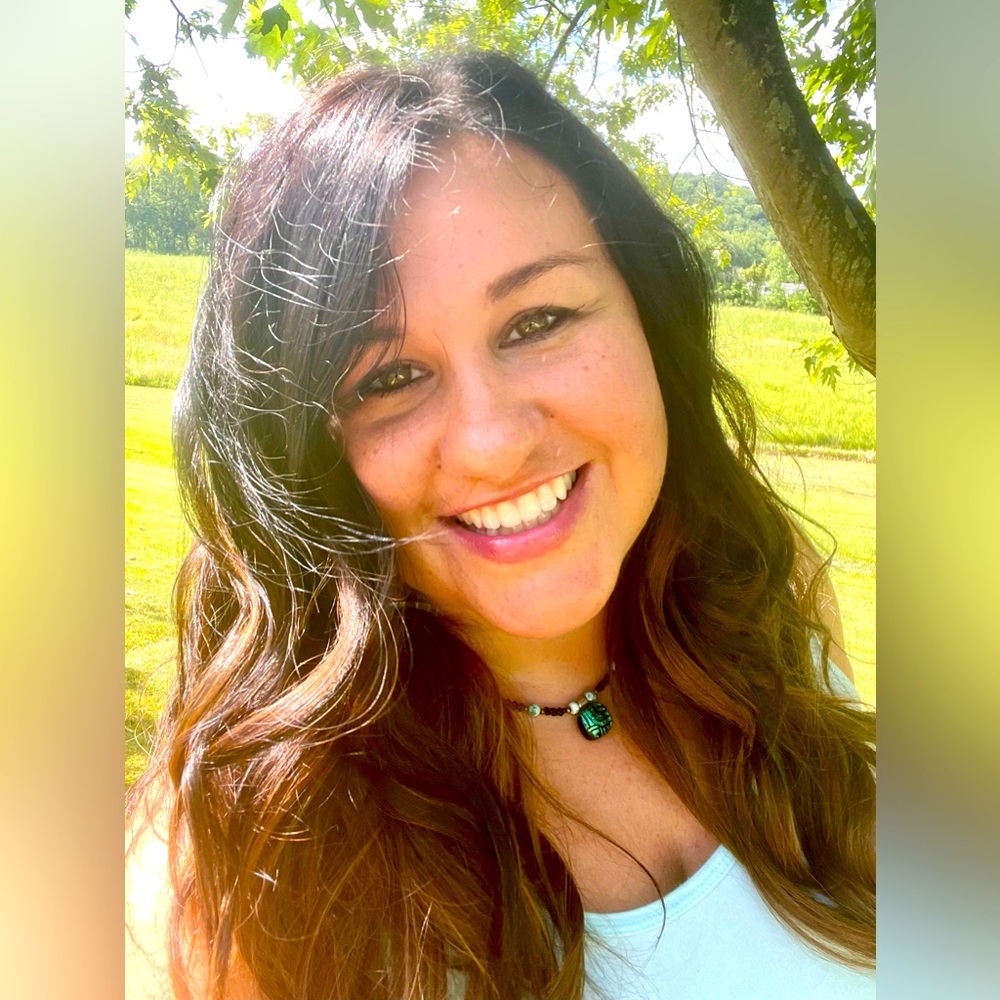 Meet your Posher, Shana
